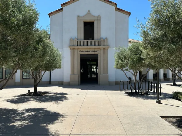 Calabasas Library, Calabasas CA