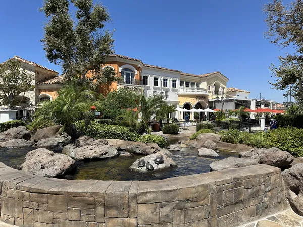 The Commons at Calabasas shopping center, Calabasas CA