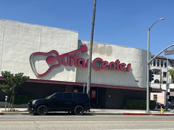 Guitar Center on Ventura Blvd, Sherman Oaks