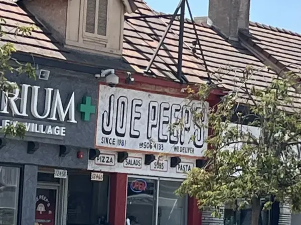 Joe Peep's NY Pizza on Burbank Blvd, Valley Village CA